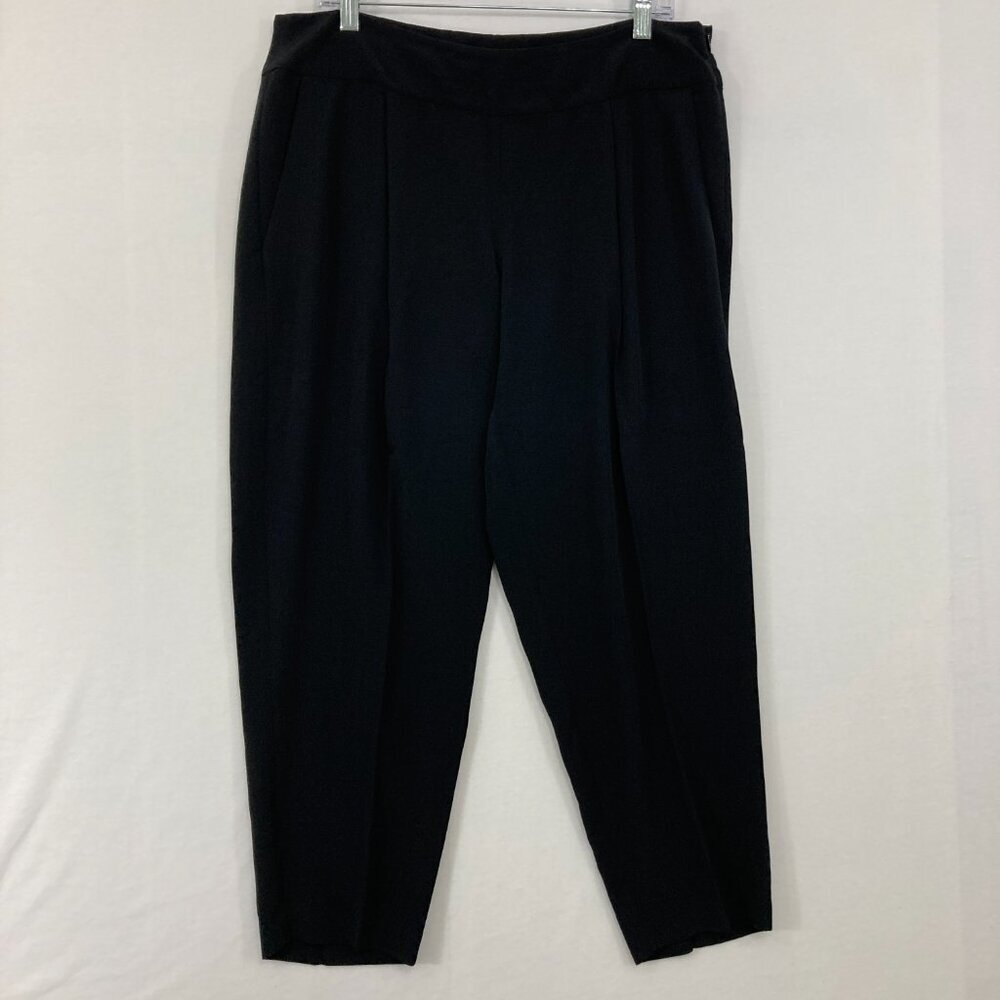 Eileen Fisher size Medium Black Side Zip Soft Lyocell Blend Cropped Pants Office